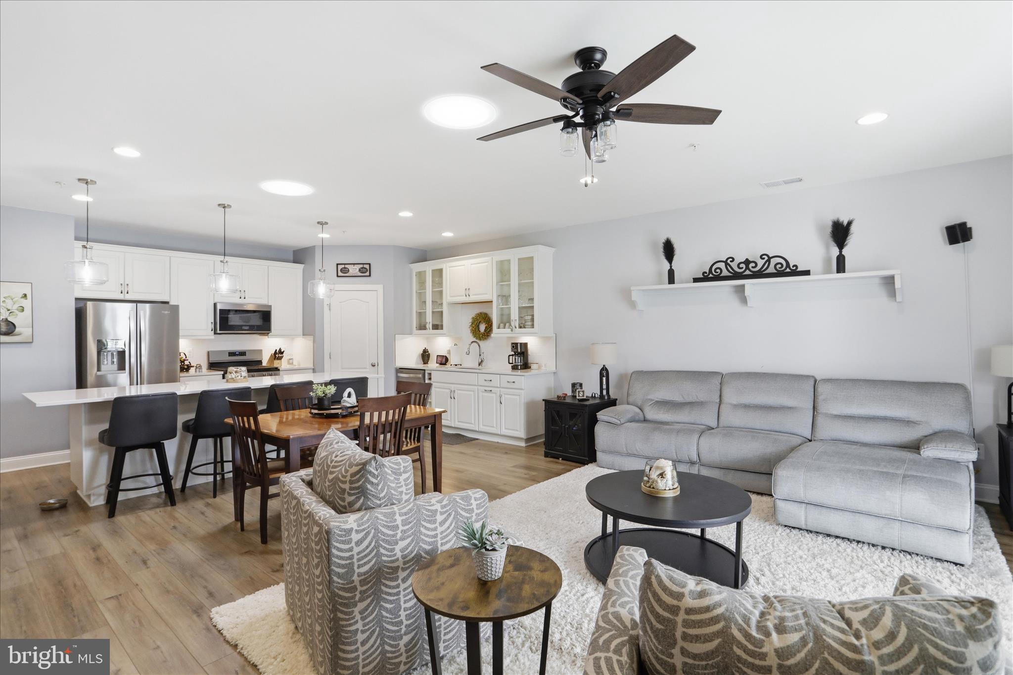 ROSEHILL MANOR - Residential