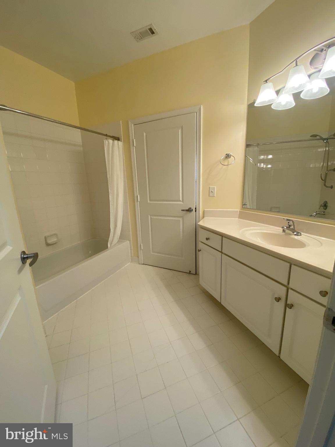 8045 AT SILVER SPRING METRO - Residential Lease