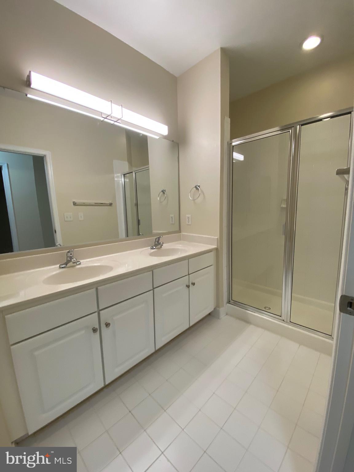 8045 AT SILVER SPRING METRO - Residential Lease