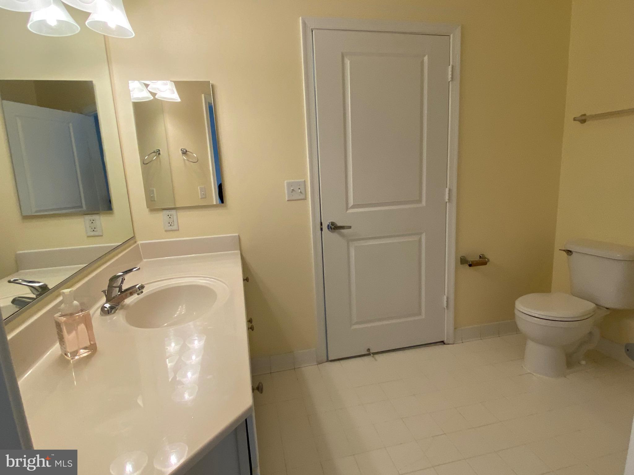 8045 AT SILVER SPRING METRO - Residential Lease