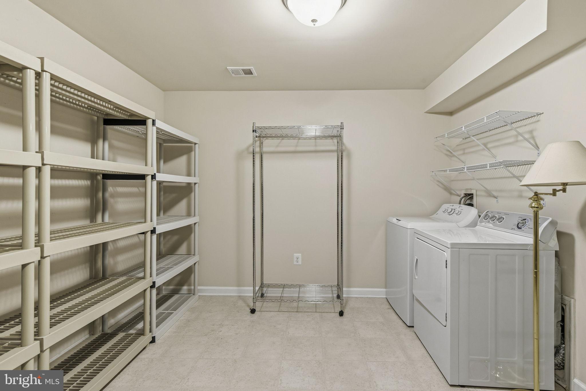 FALLSTON COMMONS - Residential