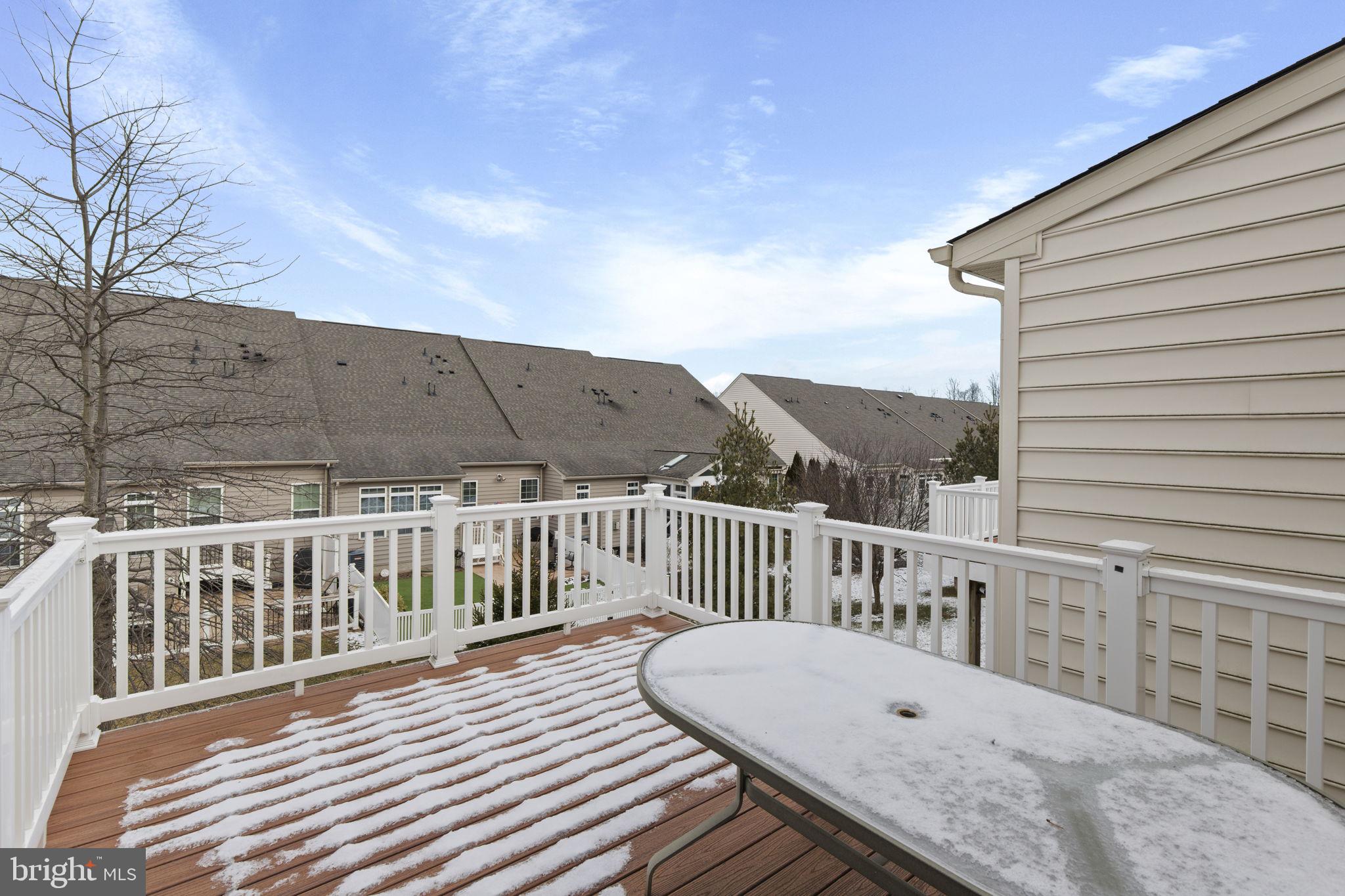 FALLSTON COMMONS - Residential