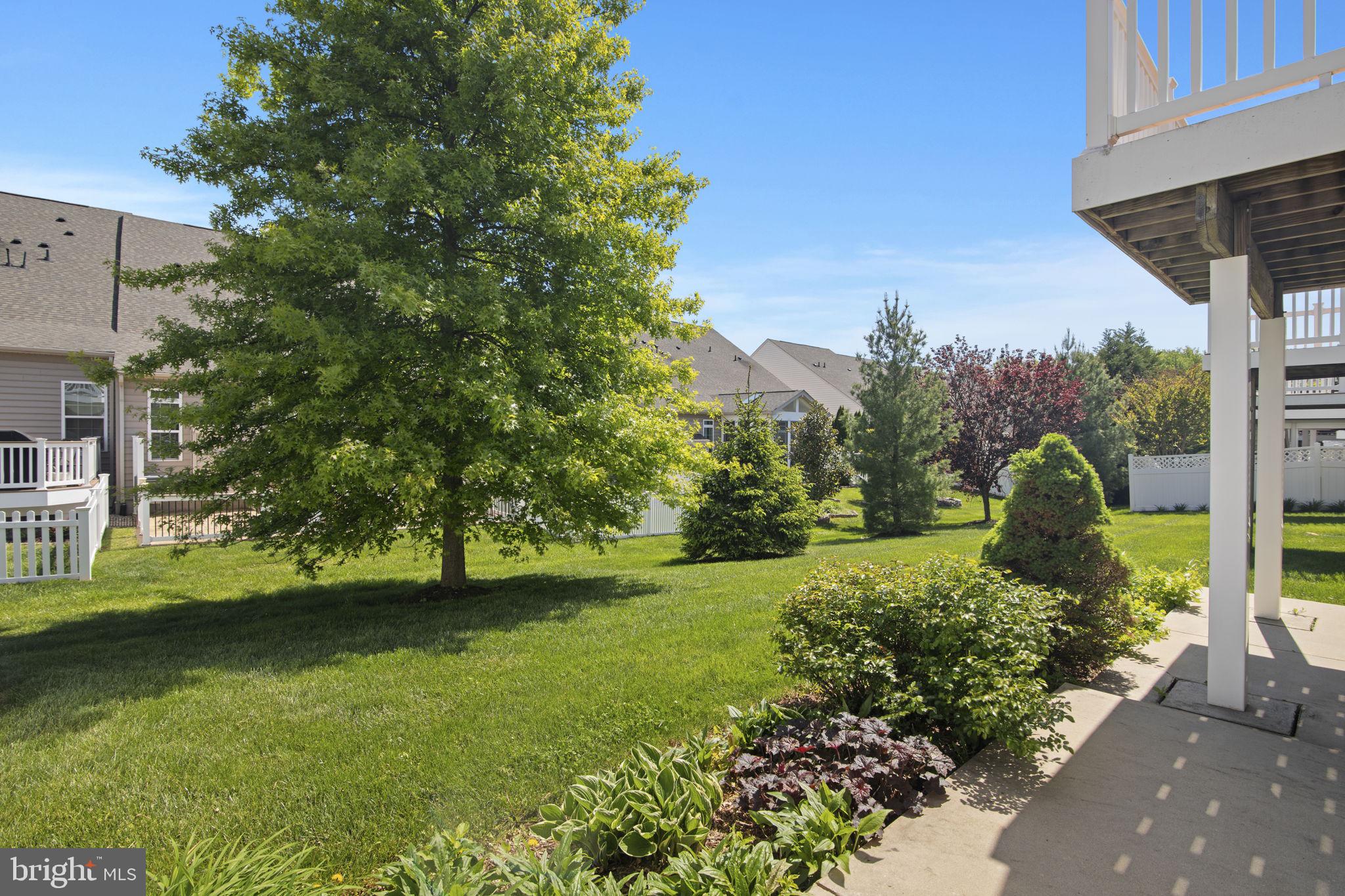 FALLSTON COMMONS - Residential