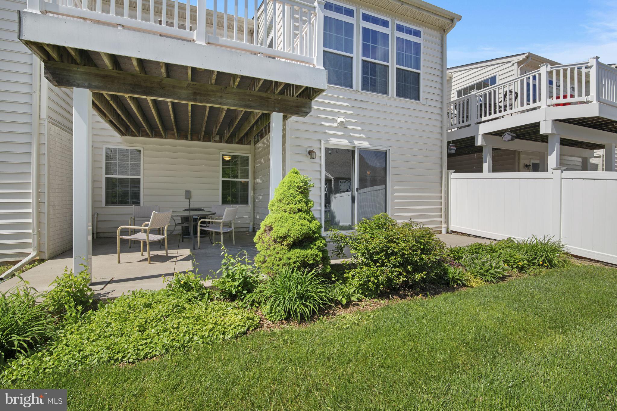 FALLSTON COMMONS - Residential