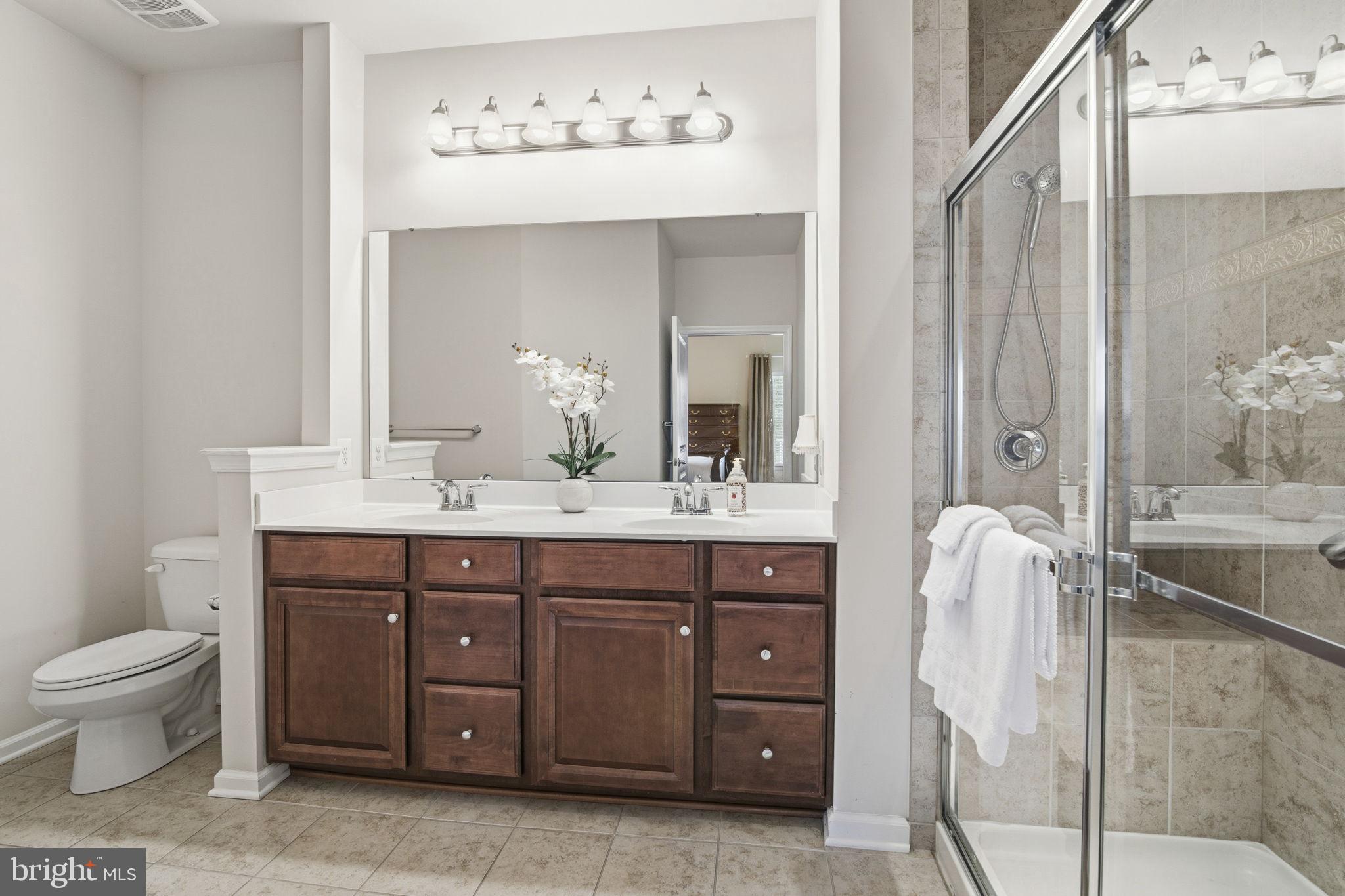 FALLSTON COMMONS - Residential