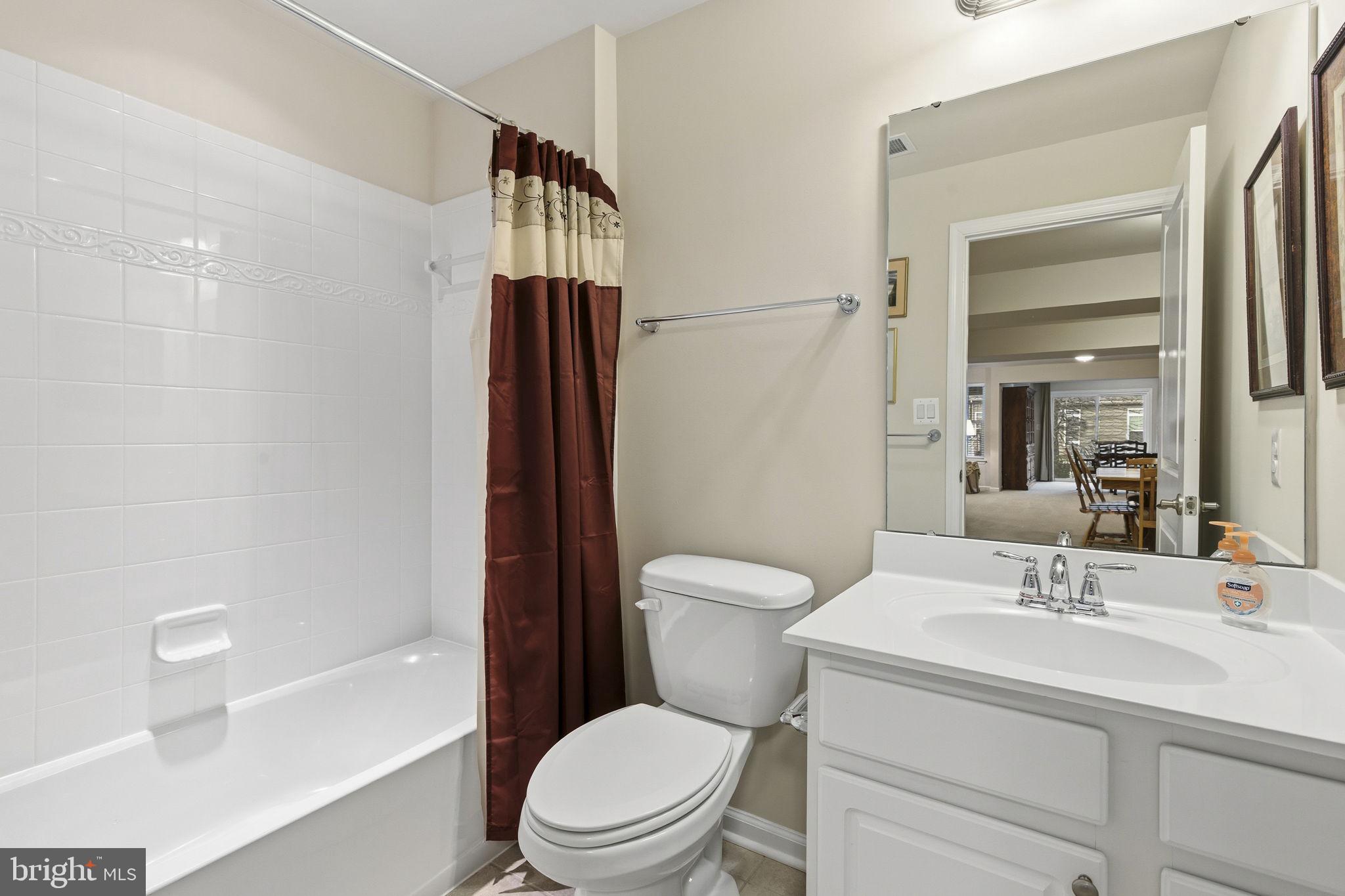 FALLSTON COMMONS - Residential