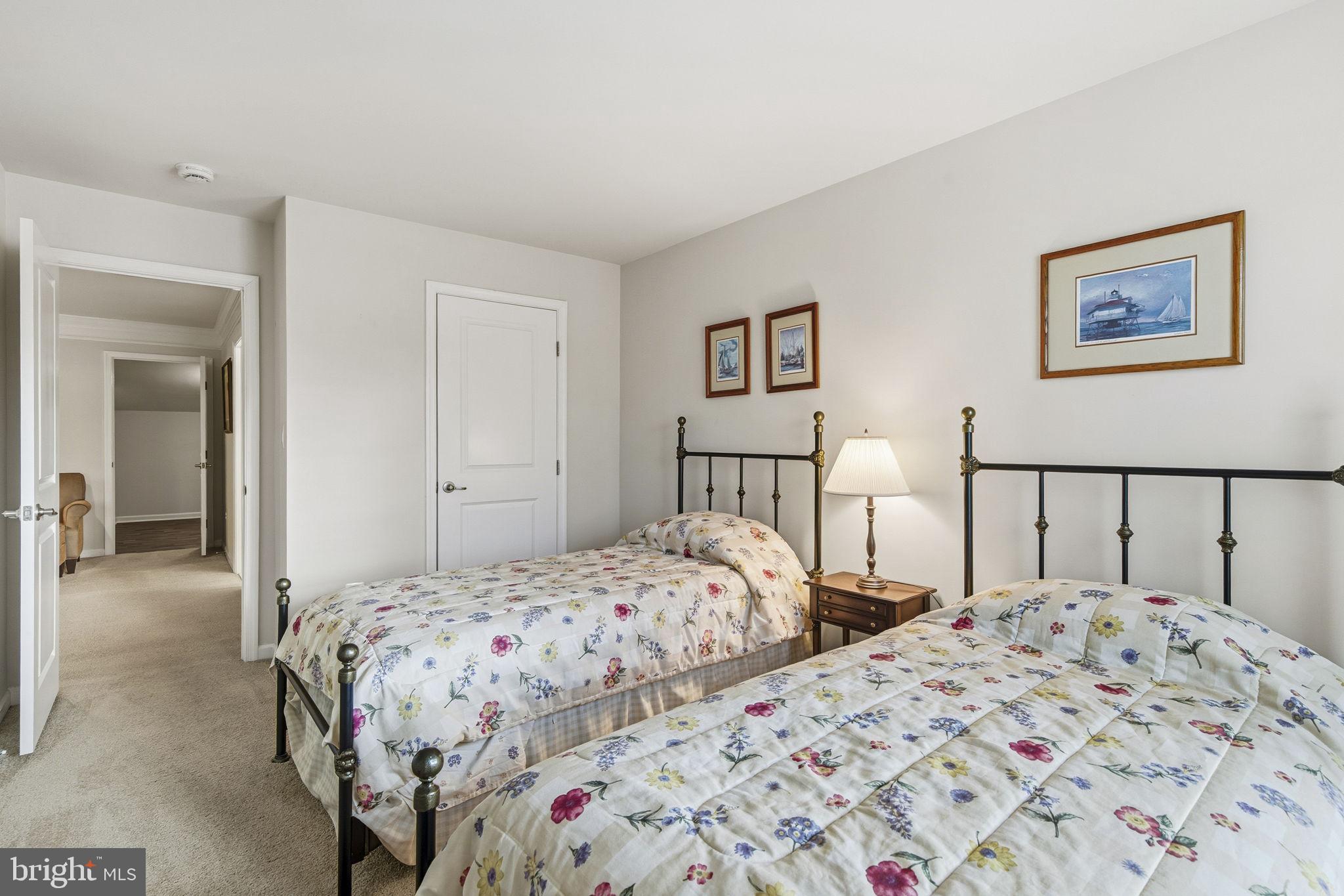 FALLSTON COMMONS - Residential