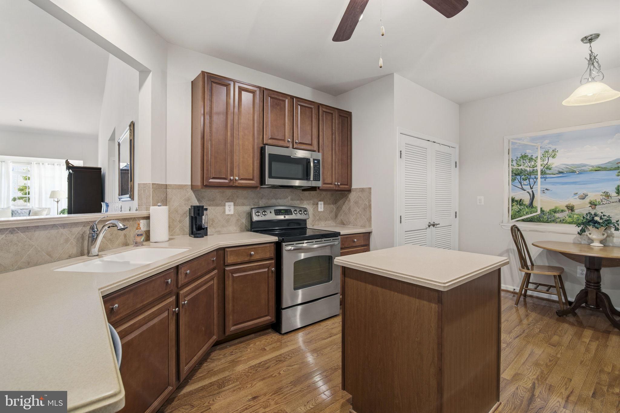 FALLSTON COMMONS - Residential