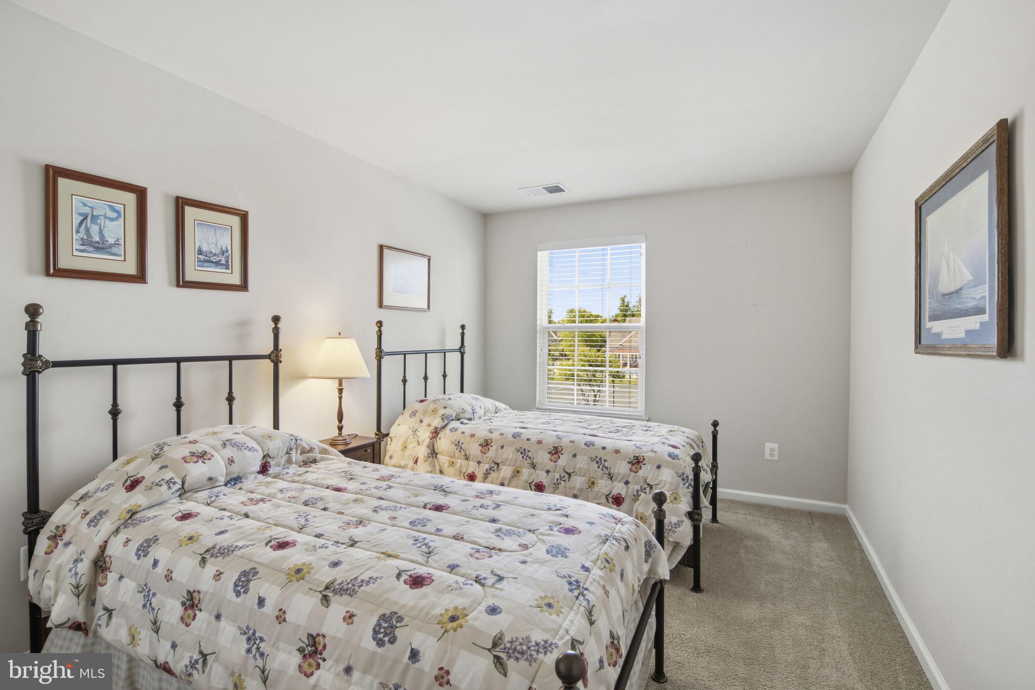 FALLSTON COMMONS - Residential