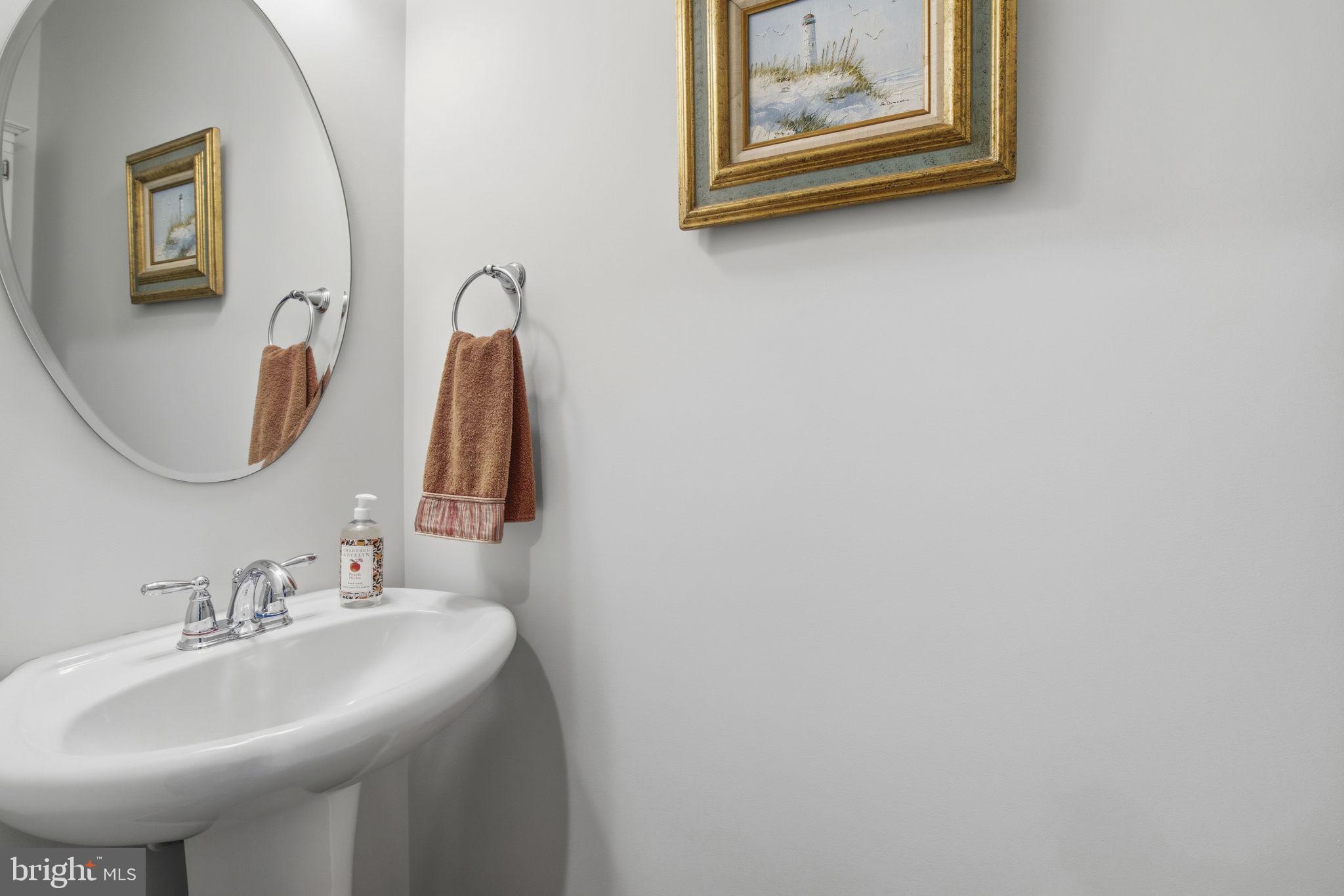 FALLSTON COMMONS - Residential