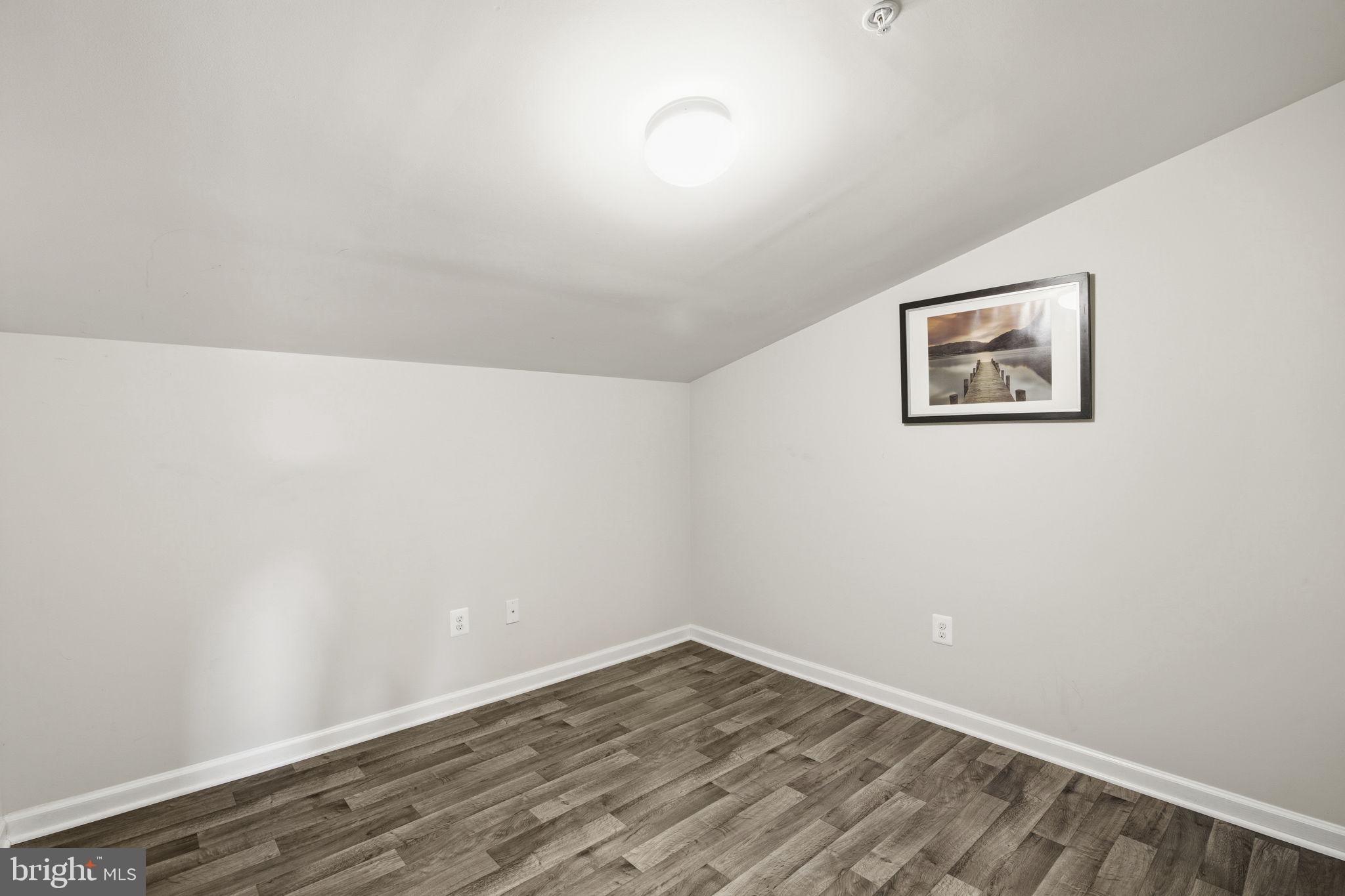 FALLSTON COMMONS - Residential