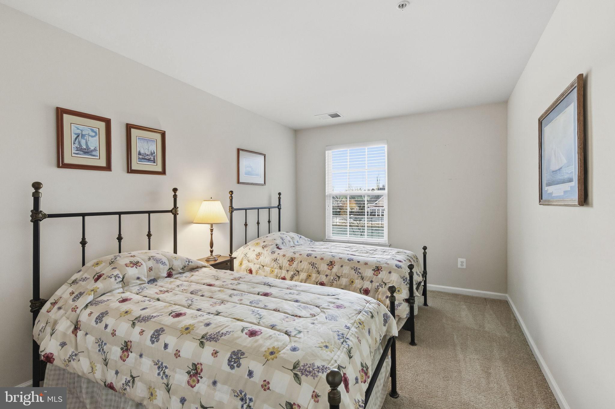 FALLSTON COMMONS - Residential