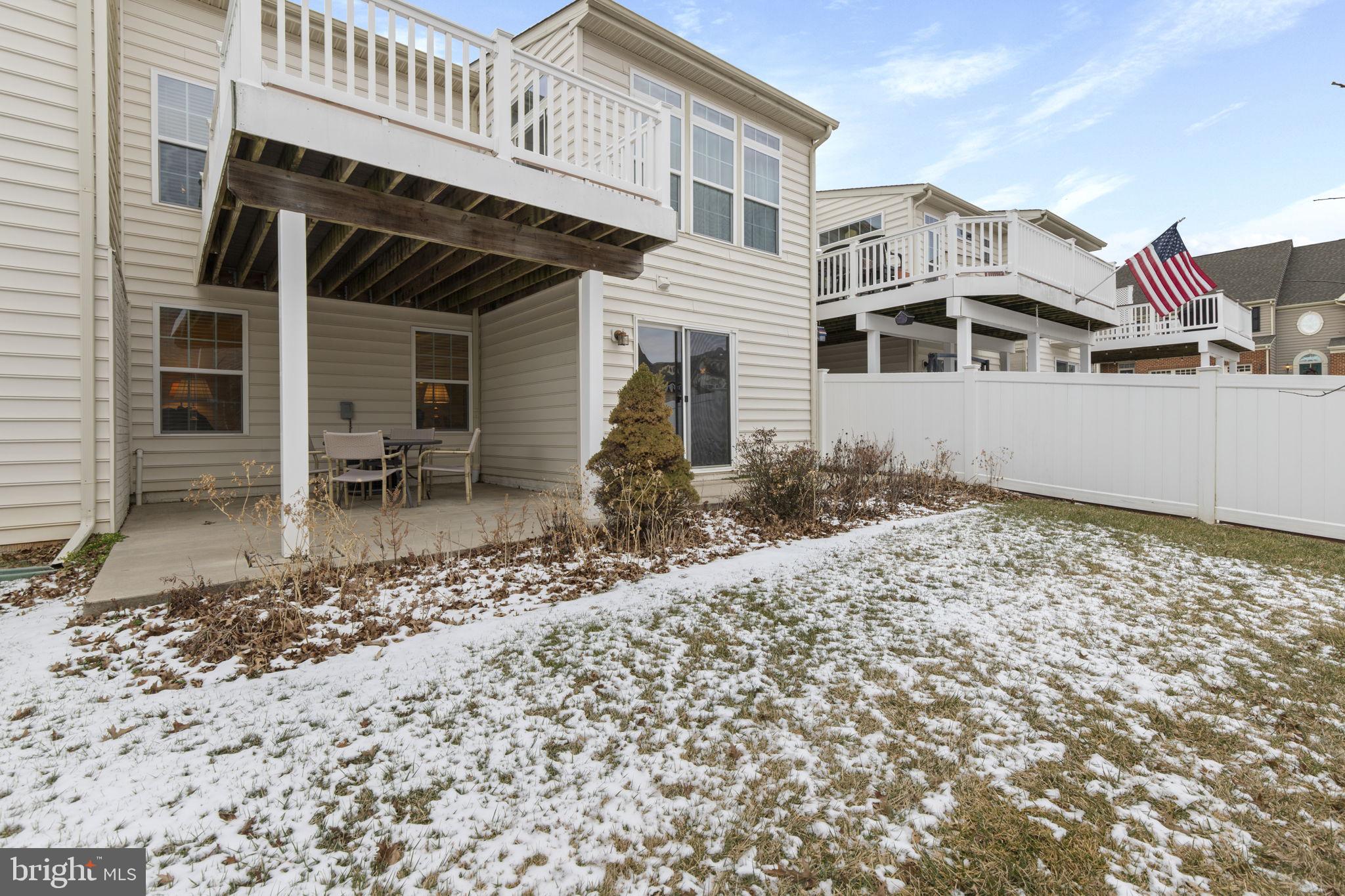 FALLSTON COMMONS - Residential