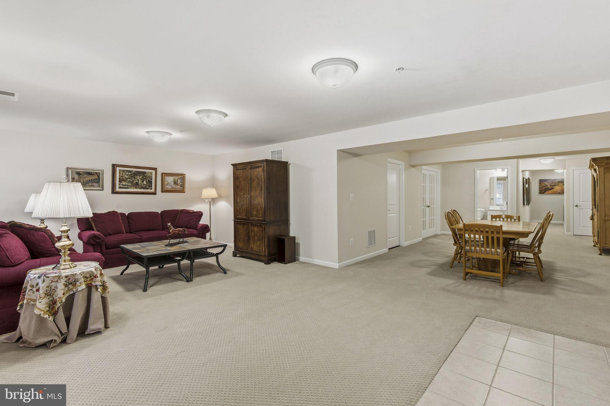 FALLSTON COMMONS - Residential