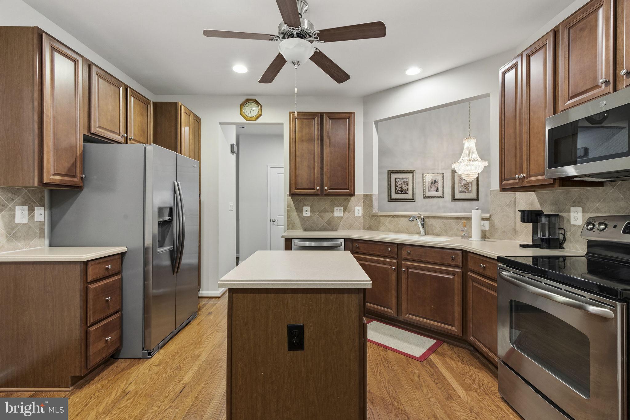 FALLSTON COMMONS - Residential