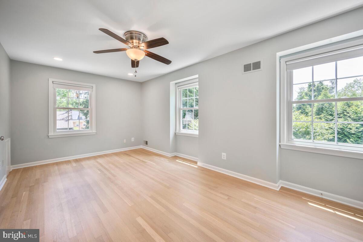 GLEN ECHO HEIGHTS - Residential