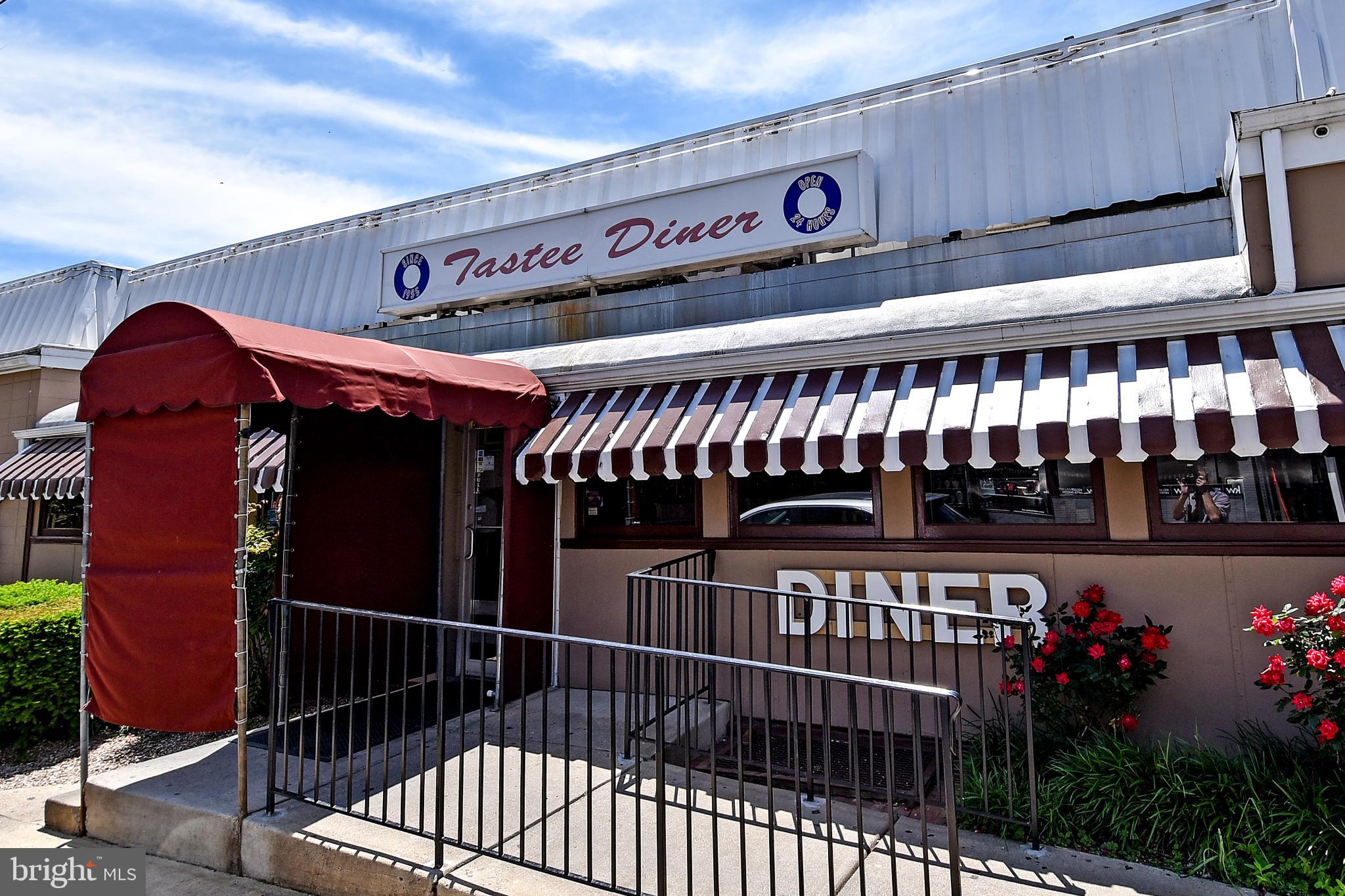 FRIENDSHIP HEIGHTS - Residential Lease