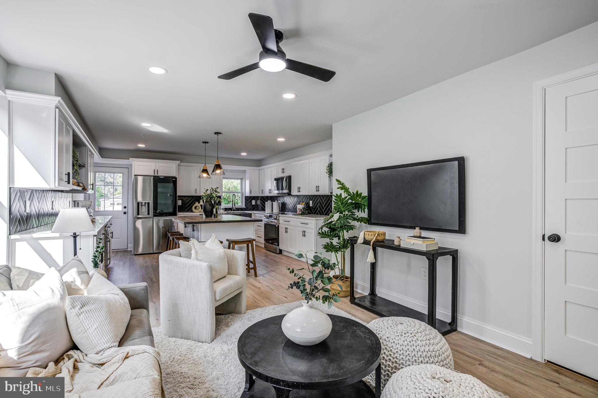 HOMEWOOD - Residential