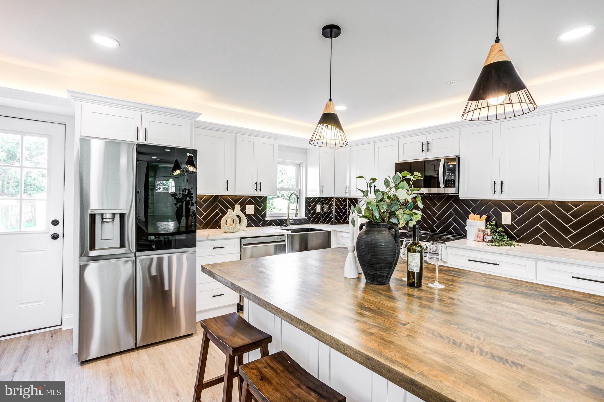 HOMEWOOD - Residential