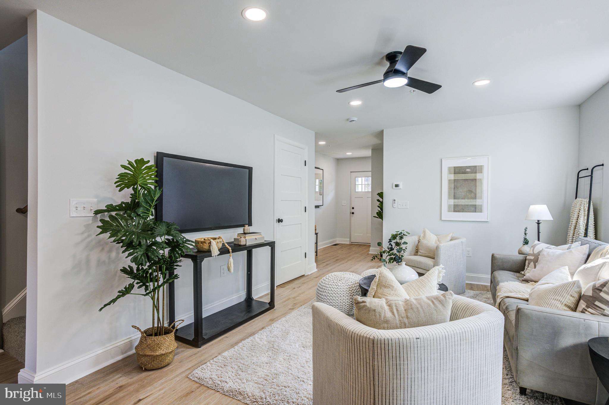 HOMEWOOD - Residential