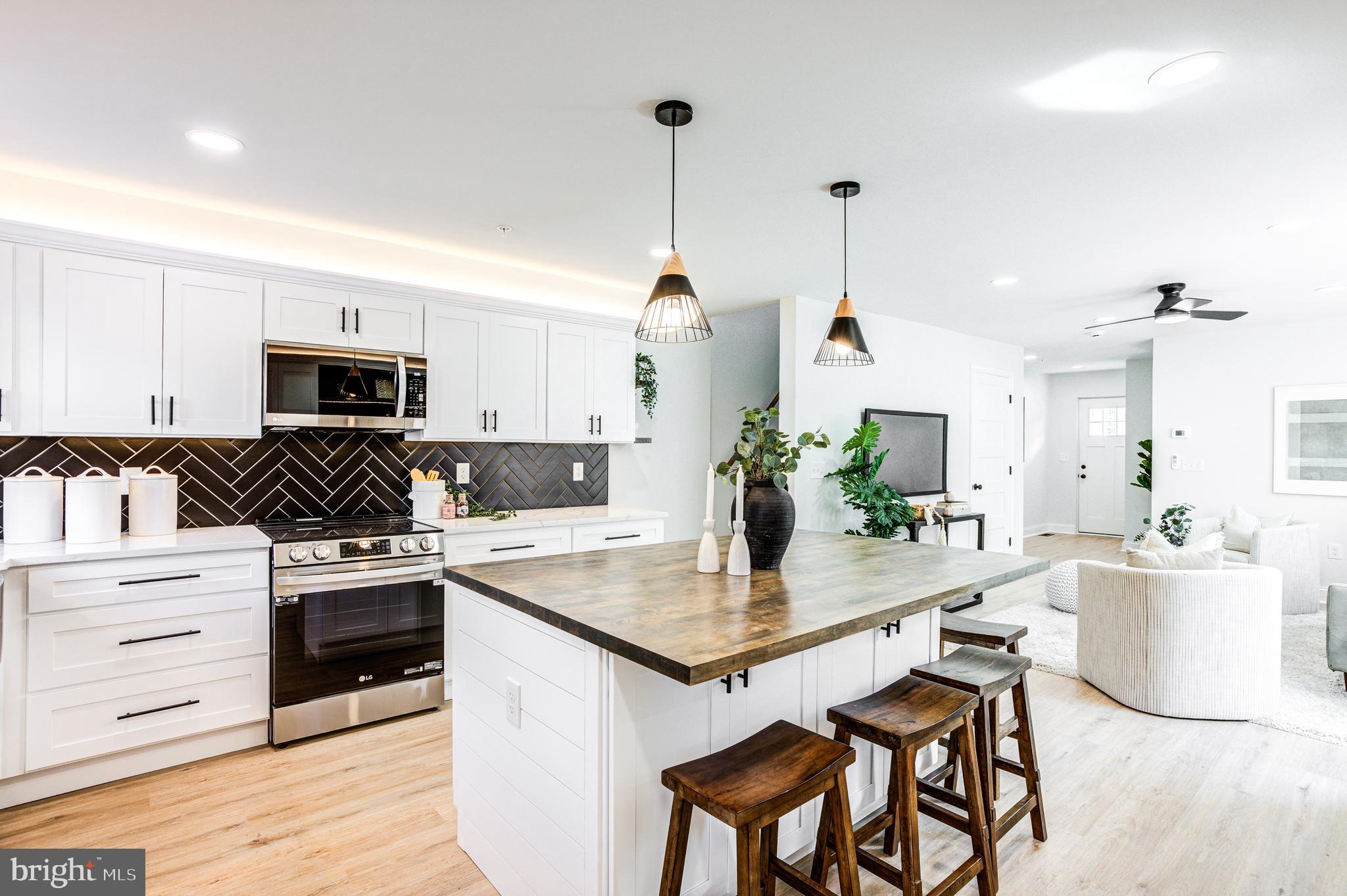 HOMEWOOD - Residential