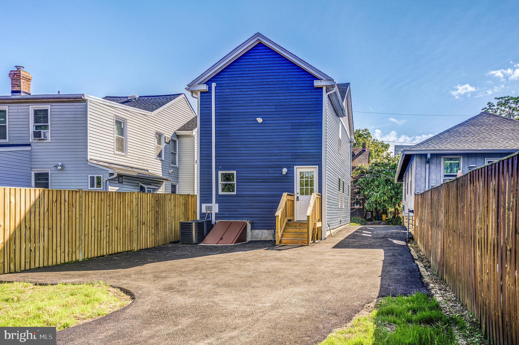 HOMEWOOD - Residential