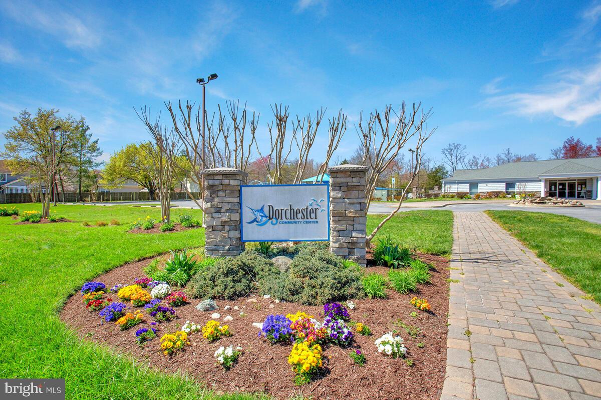 DORCHESTER - ST. CHARLES - Residential