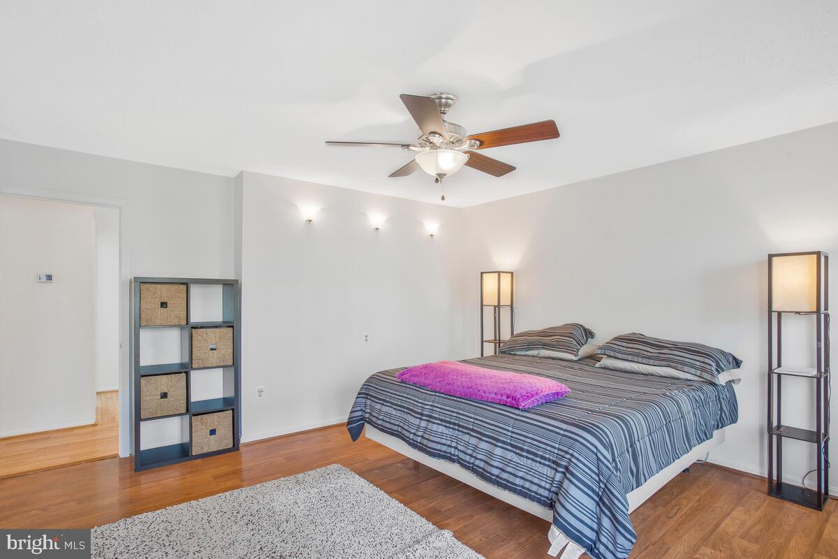 DORCHESTER - ST. CHARLES - Residential