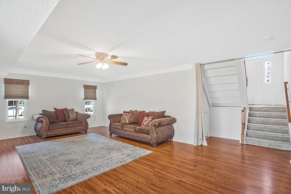 DORCHESTER - ST. CHARLES - Residential