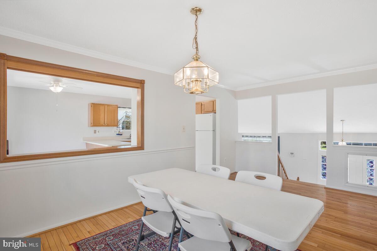 DORCHESTER - ST. CHARLES - Residential