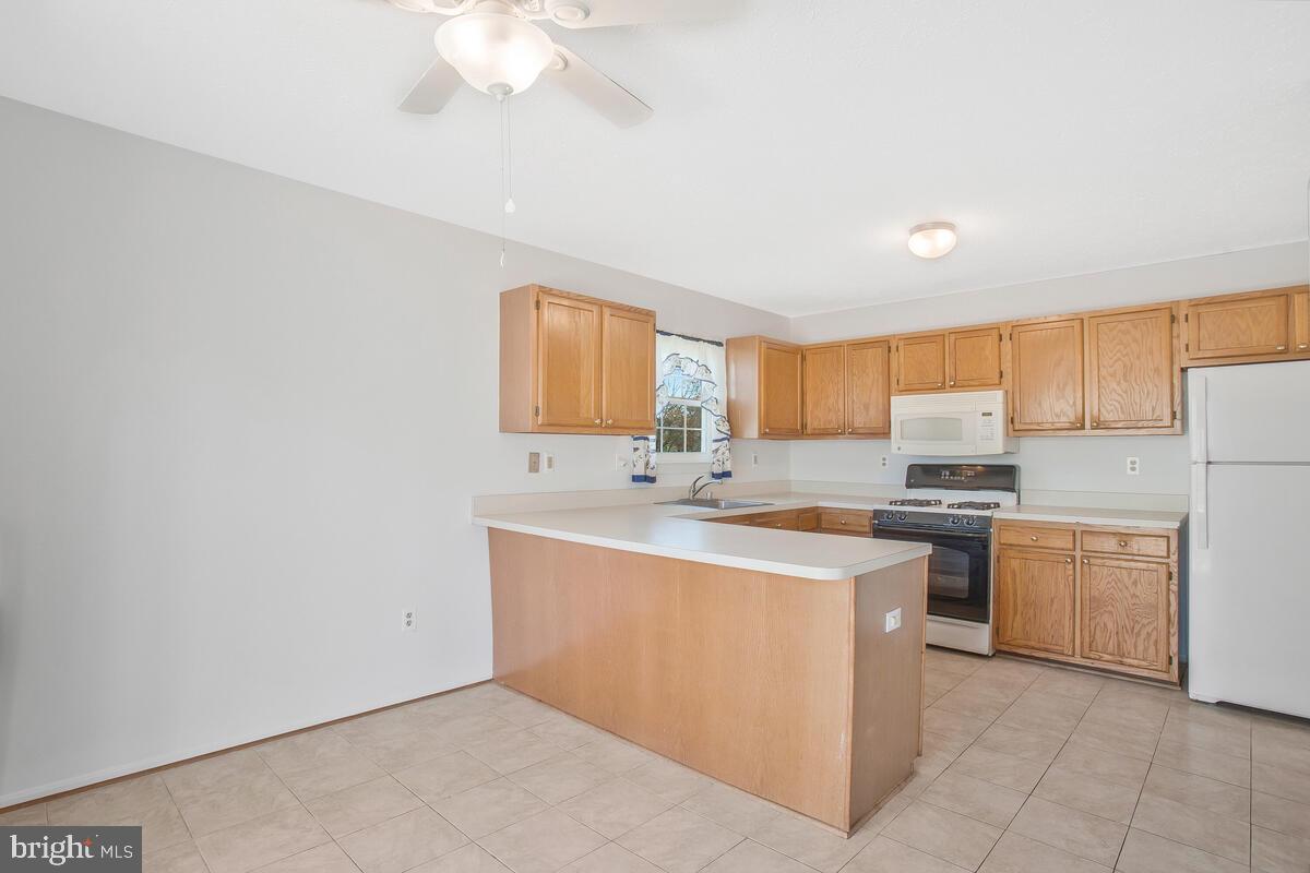 DORCHESTER - ST. CHARLES - Residential