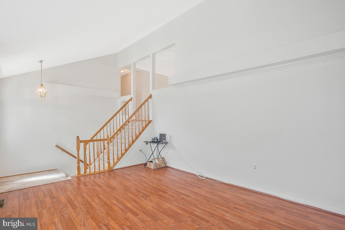 DORCHESTER - ST. CHARLES - Residential