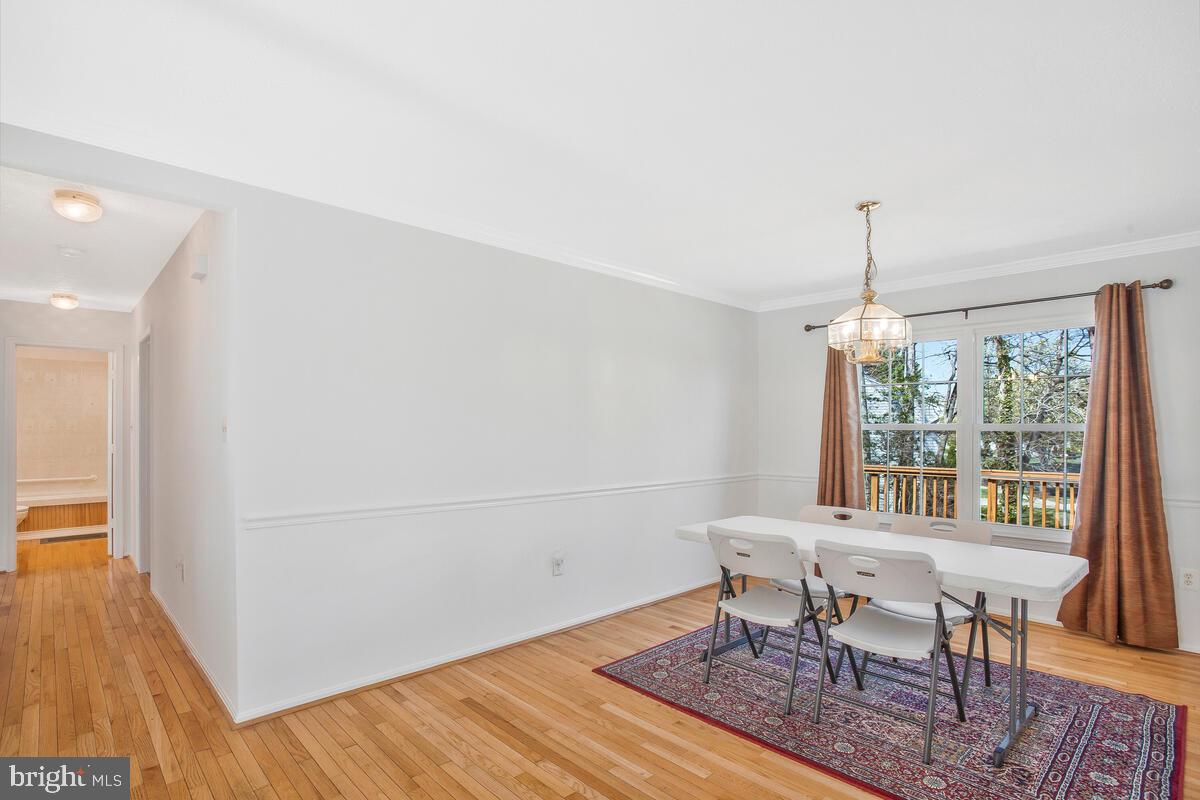 DORCHESTER - ST. CHARLES - Residential