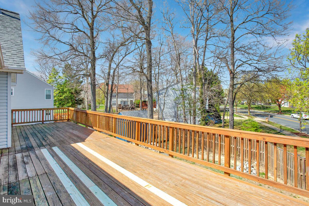 DORCHESTER - ST. CHARLES - Residential