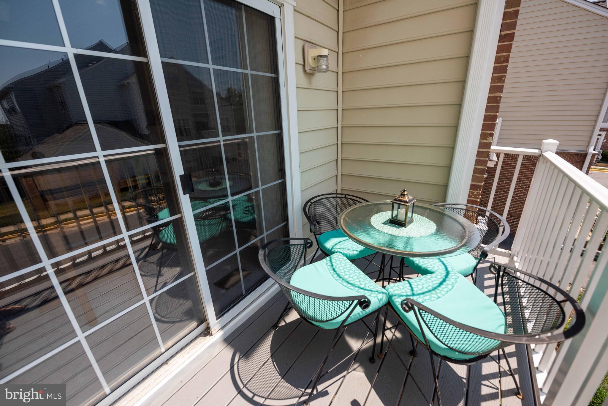 OVERLOOK CONDOMINIUM - Residential Lease