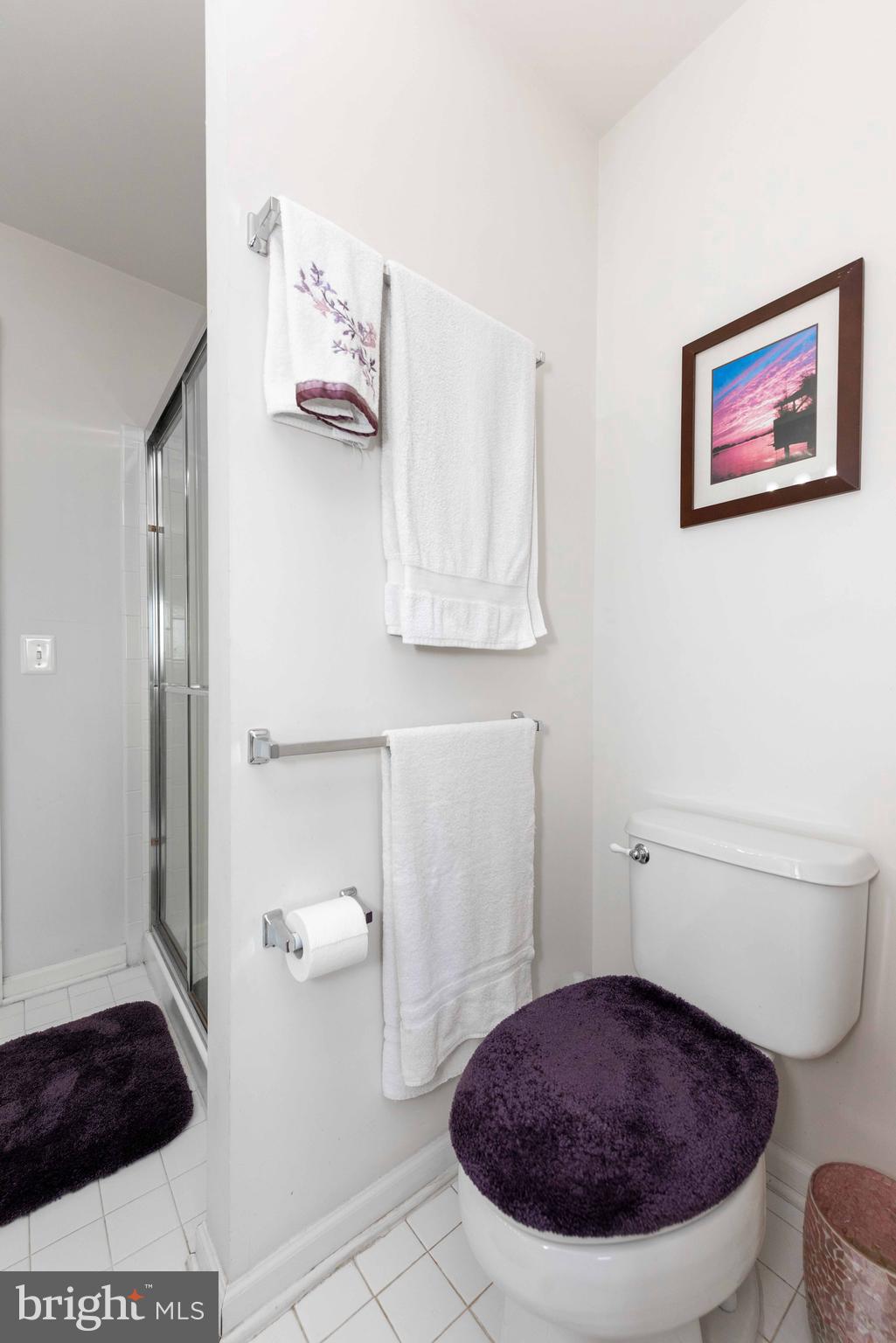 OVERLOOK CONDOMINIUM - Residential Lease