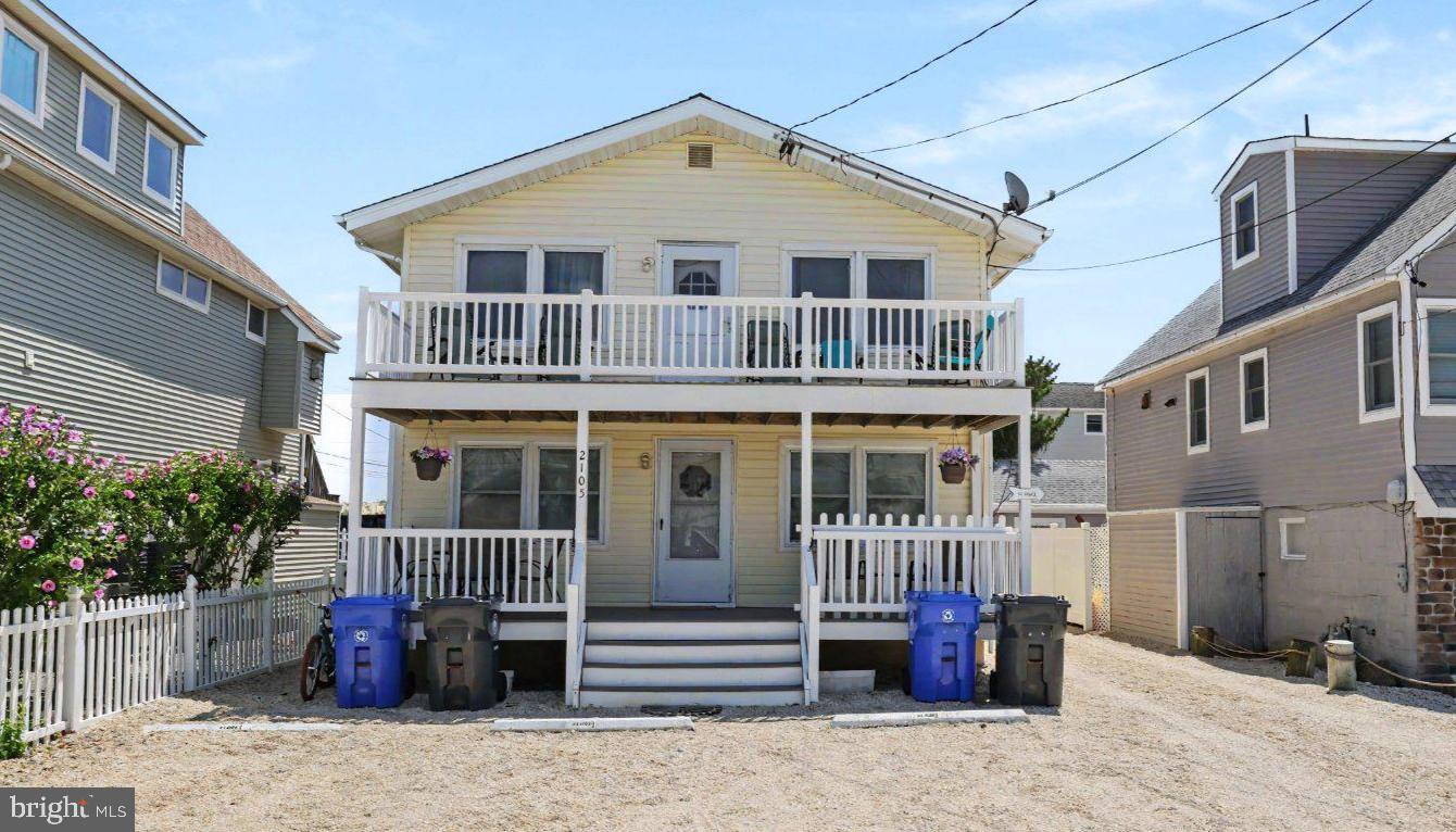 2105 S BAY AVENUE