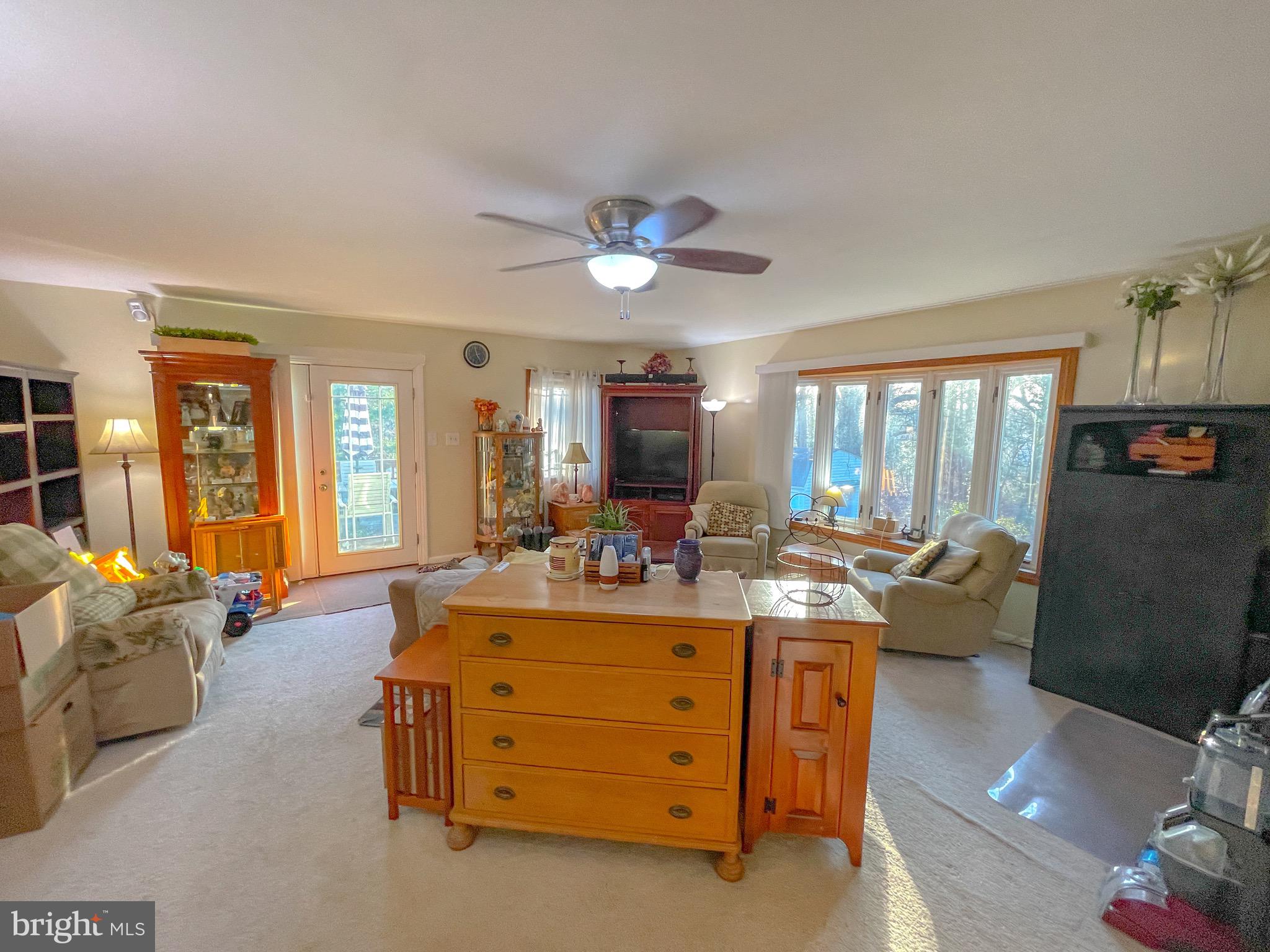 WINDSOR ESTATES - Residential