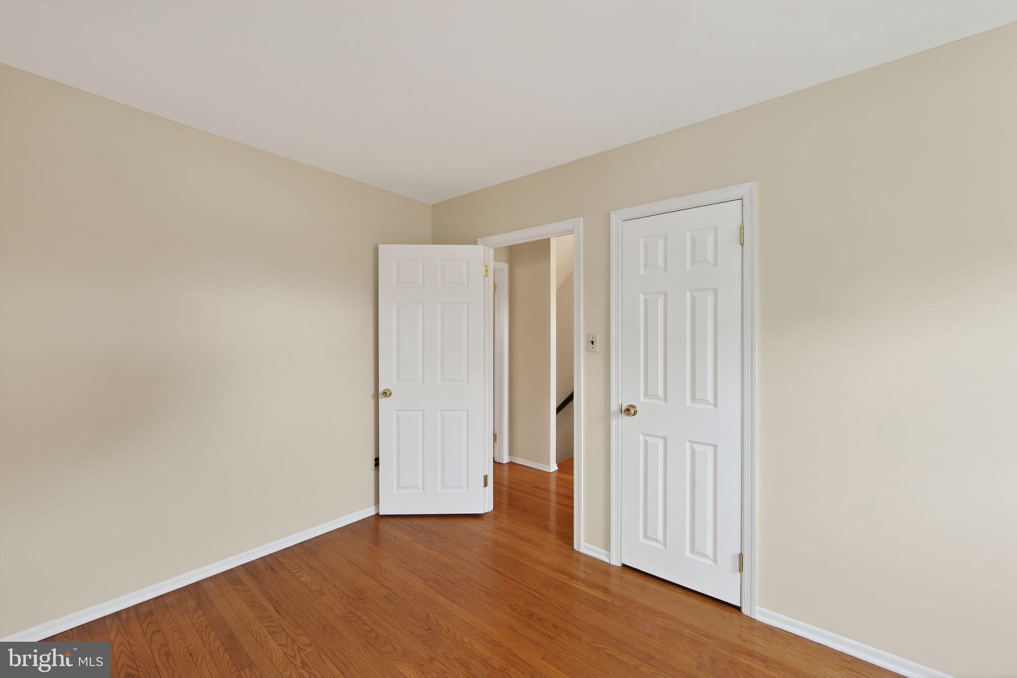 KNOLLWOOD - Residential