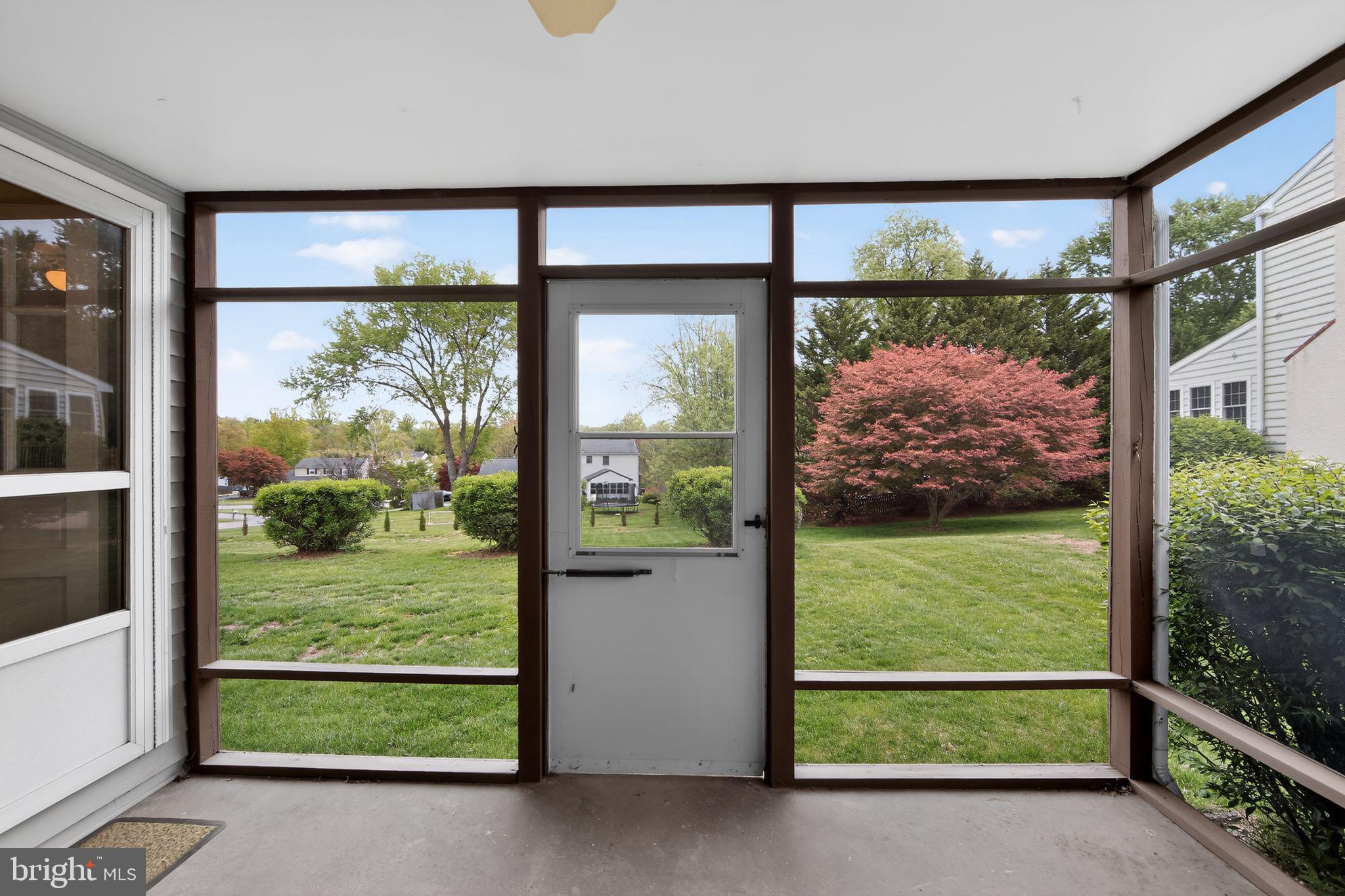 KNOLLWOOD - Residential