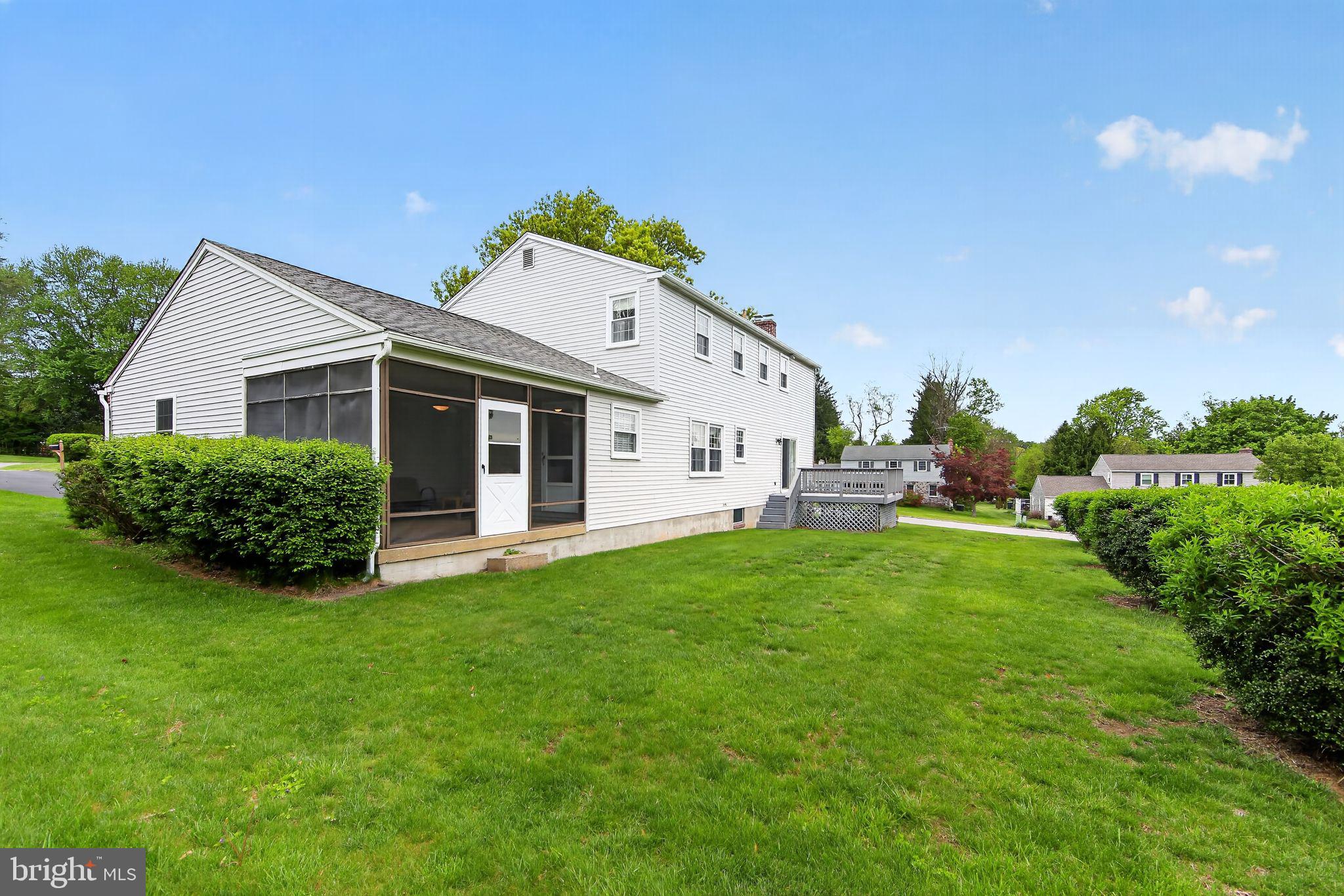 KNOLLWOOD - Residential