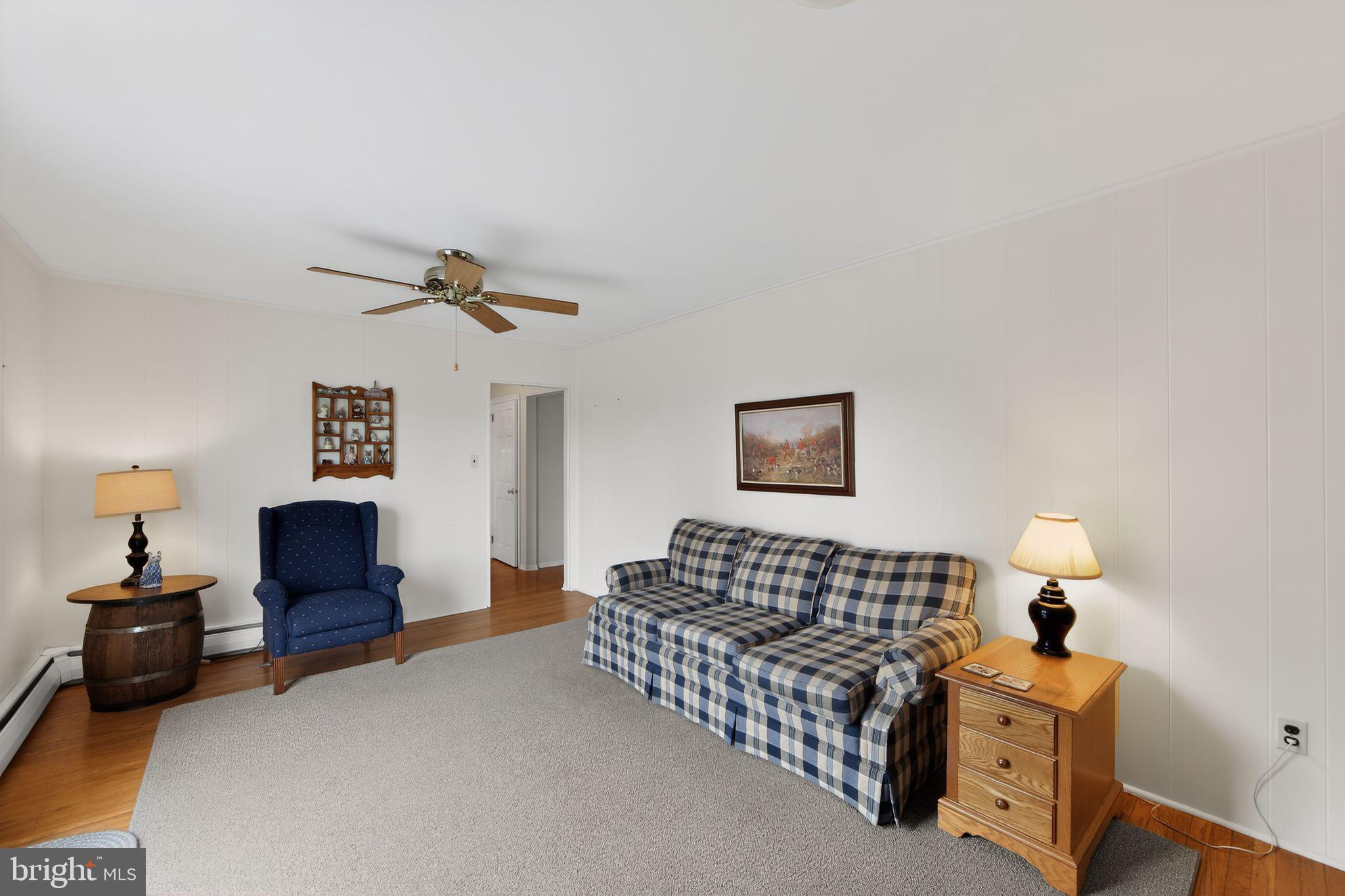KNOLLWOOD - Residential