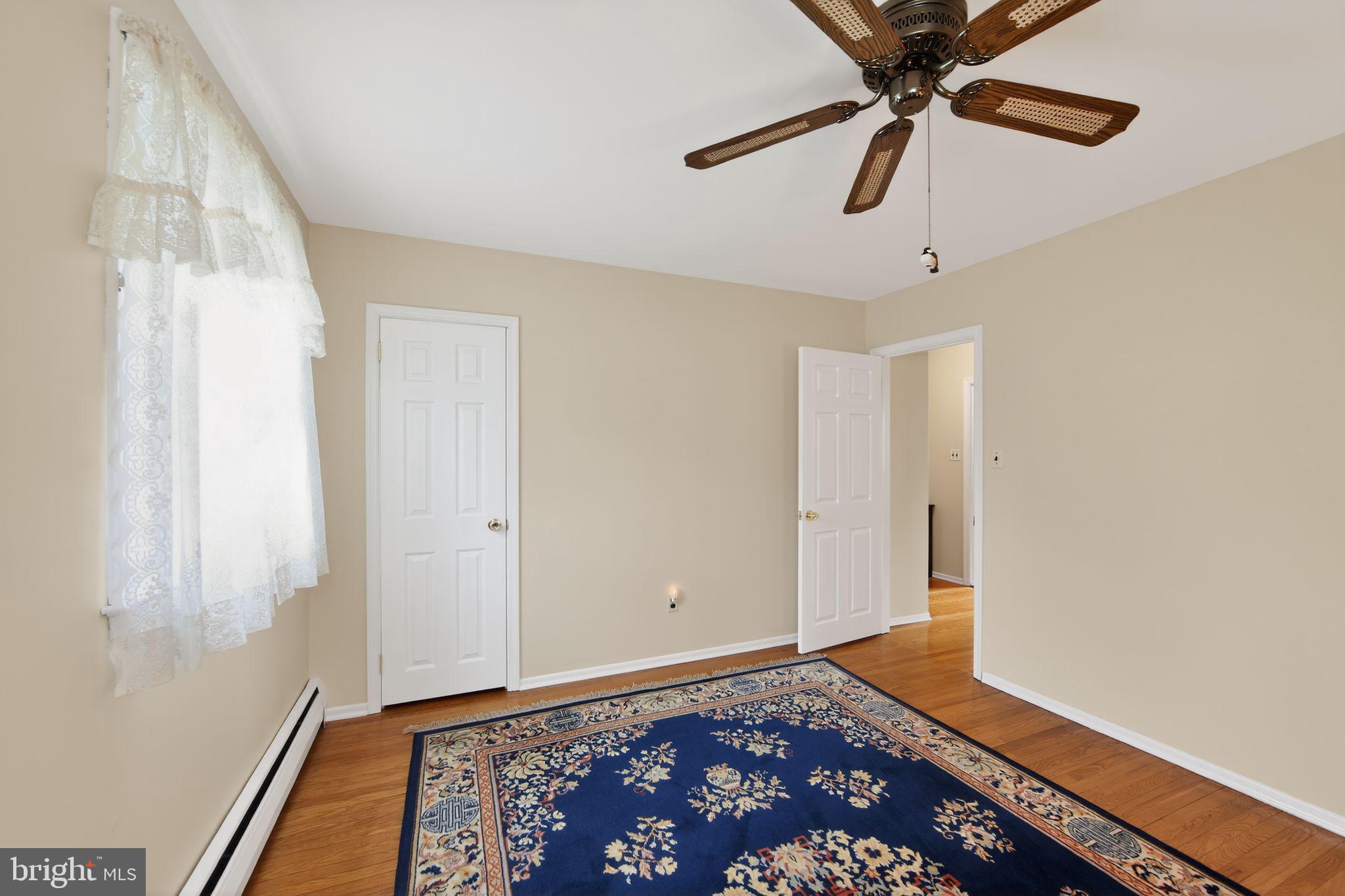 KNOLLWOOD - Residential