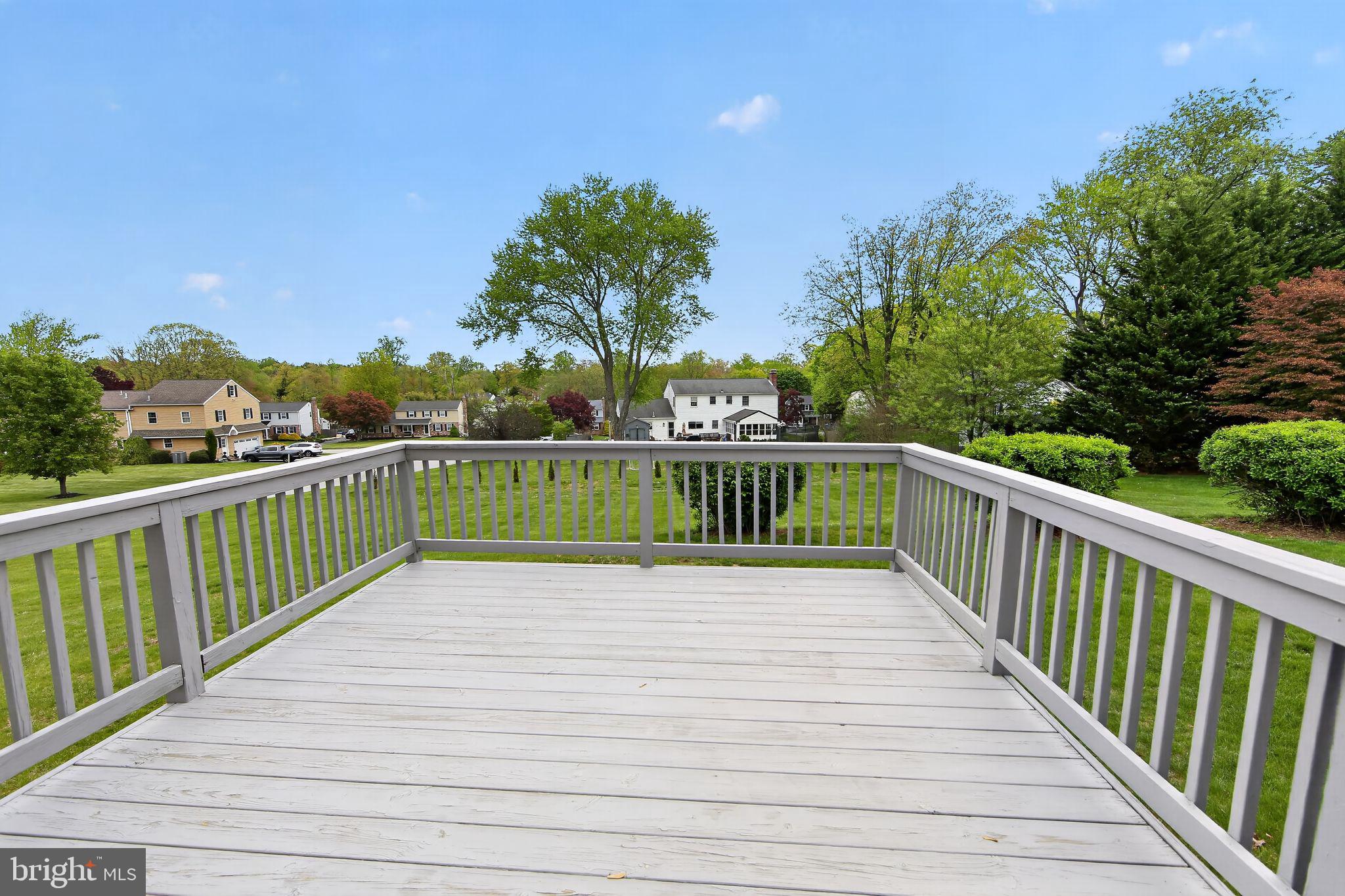 KNOLLWOOD - Residential