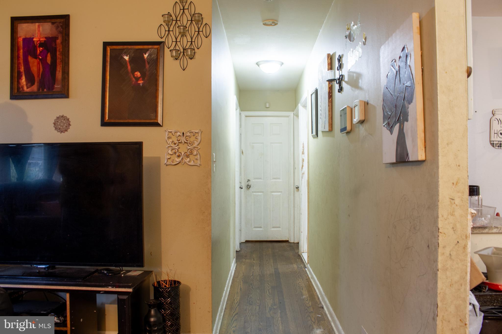 OLAN PLAZA - Residential