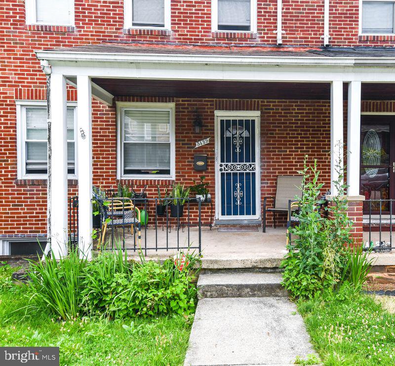 3429 PARKLAWN AVENUE