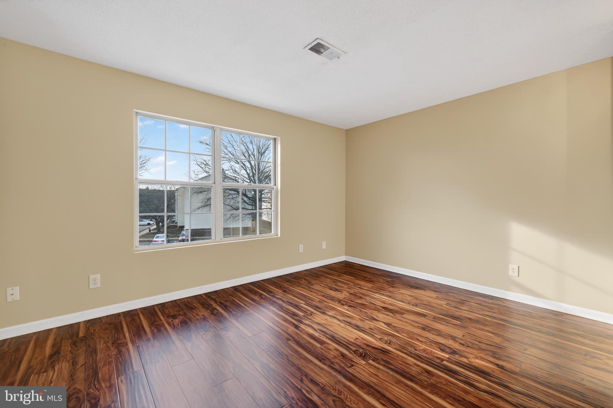 FOX CHASE - Residential