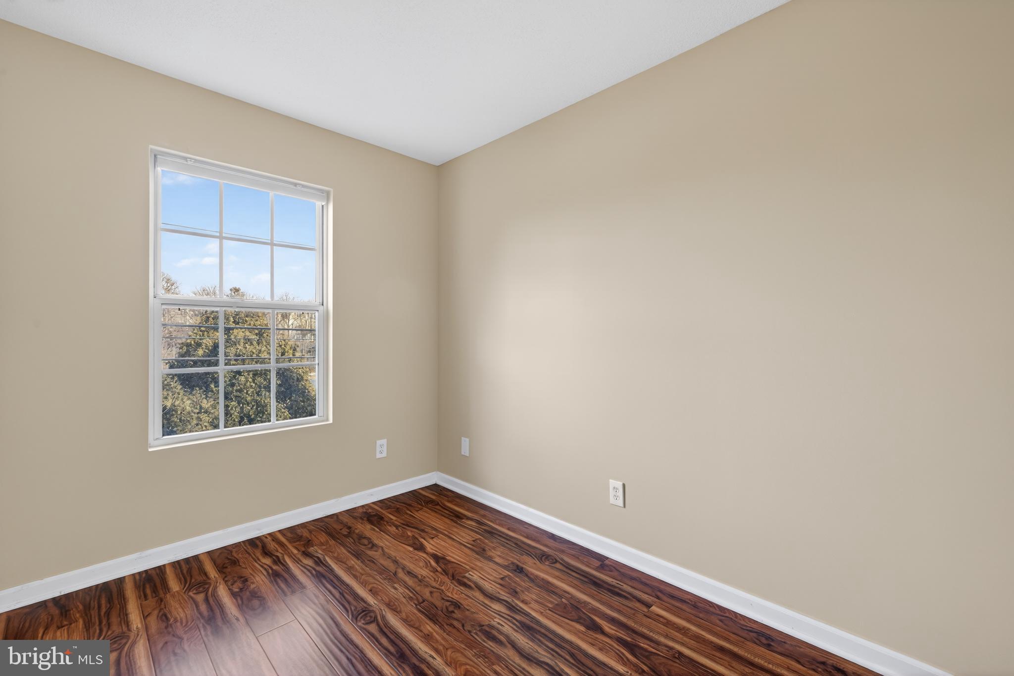 FOX CHASE - Residential