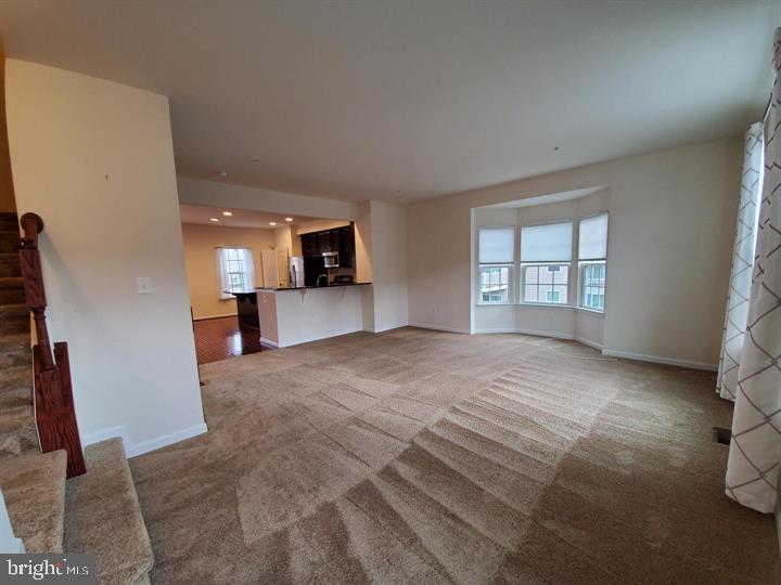 ADAMS CROSSING - Residential Lease