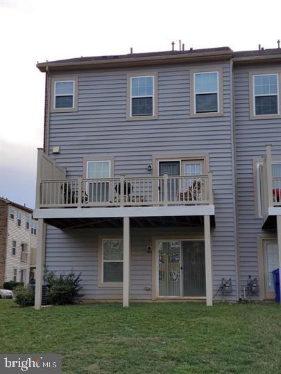 ADAMS CROSSING - Residential Lease